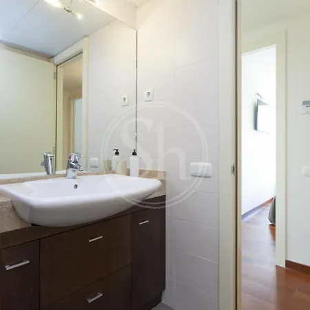 Forum Pool Triplex Barcelona أليلا
